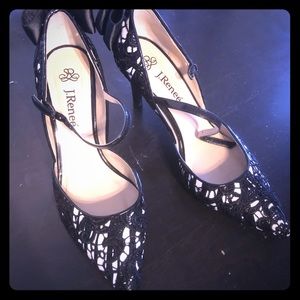 Black lace kitten bow heel